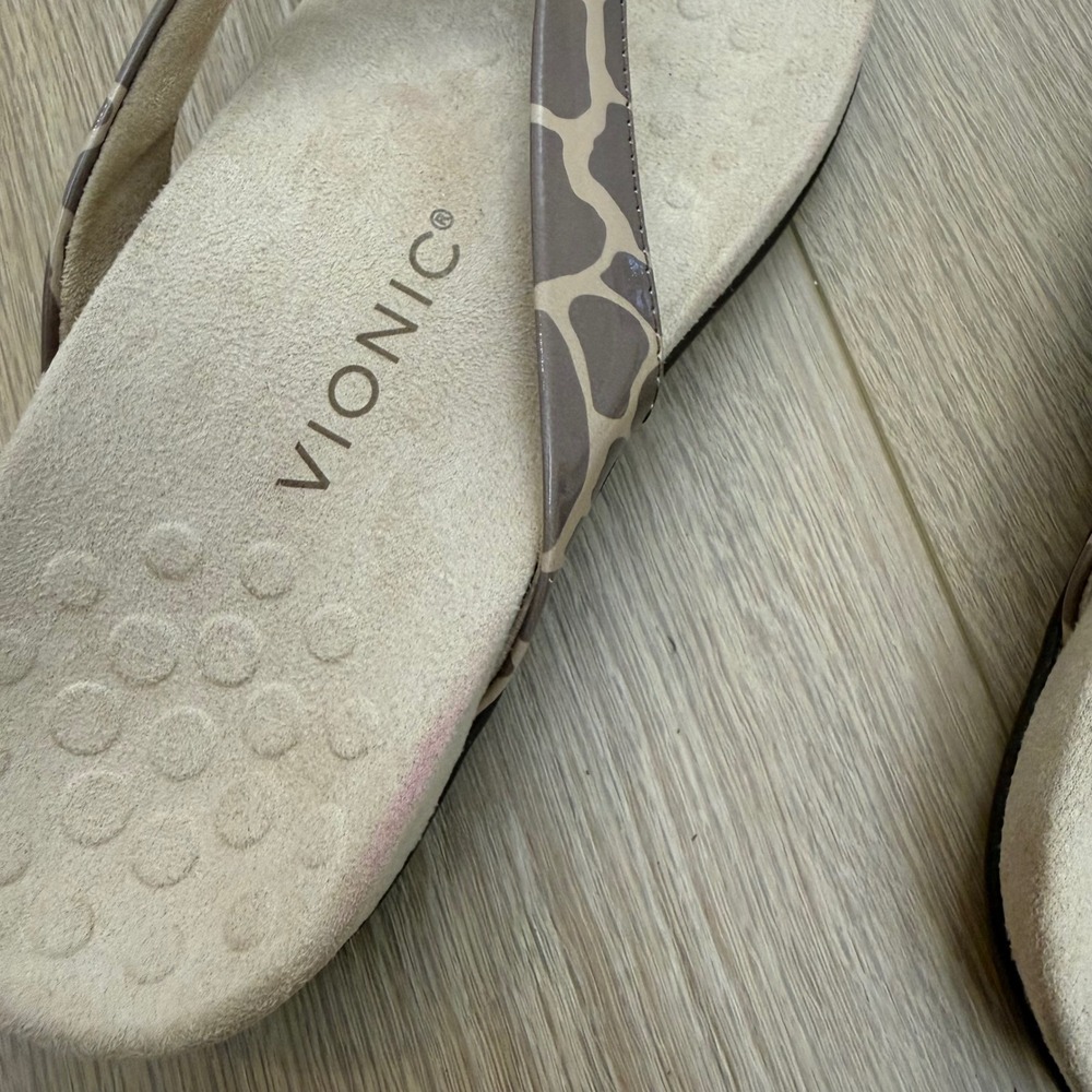 Kk Vionic Bella Ii Tan Giraffe Print Orthotic Sandals Womens 9.5 Flip Flops Bow View 6